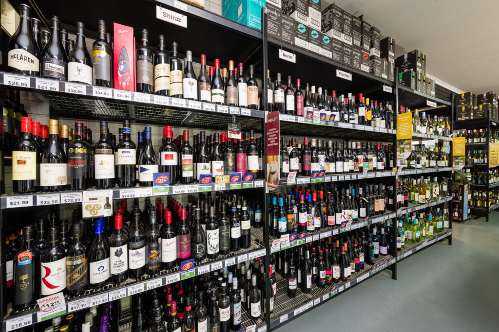 Bottle Shop Warwick Eat, Drink, Play & Stay